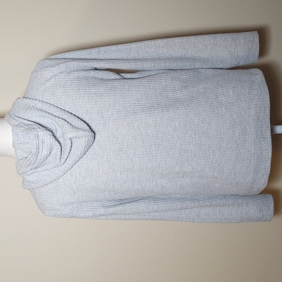 Loft Women's Gray Waffle Weave Hoodie - Picture 5 of 5